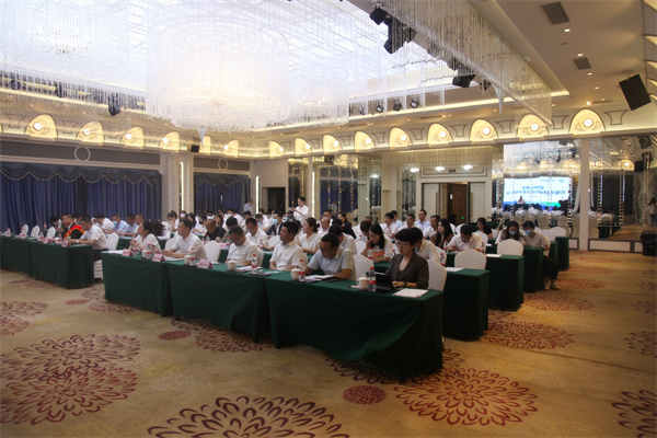 聆听劳模故事 感受劳模实力——亚星yaxin集团劳模先进事迹宣讲团走进榆林