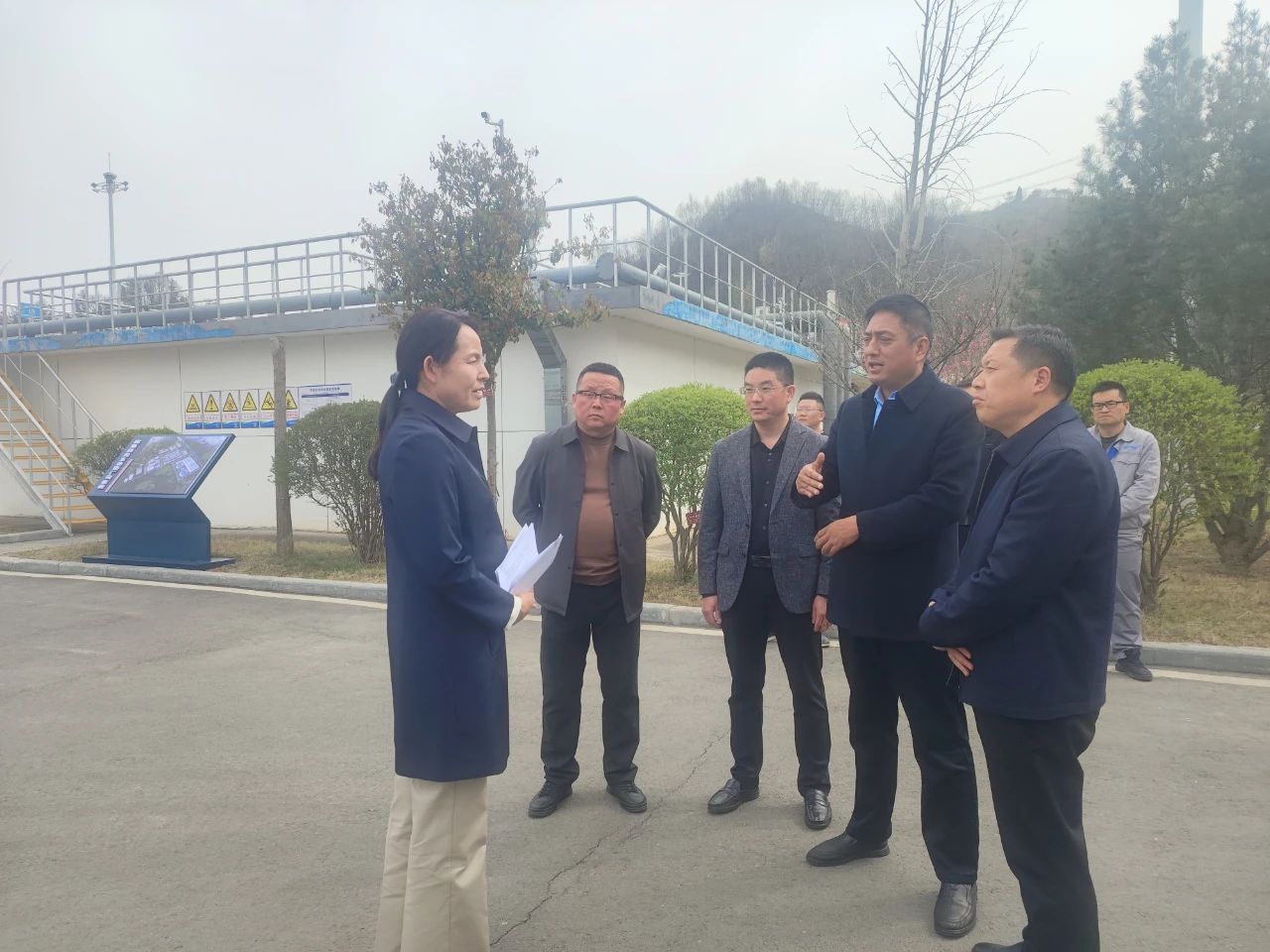 商南县委副书记、县长刘华到水情形公司商南县污水处置惩罚厂调研 商南县委副书记、县长刘华到水情形公司商南县污水处置惩罚厂调研