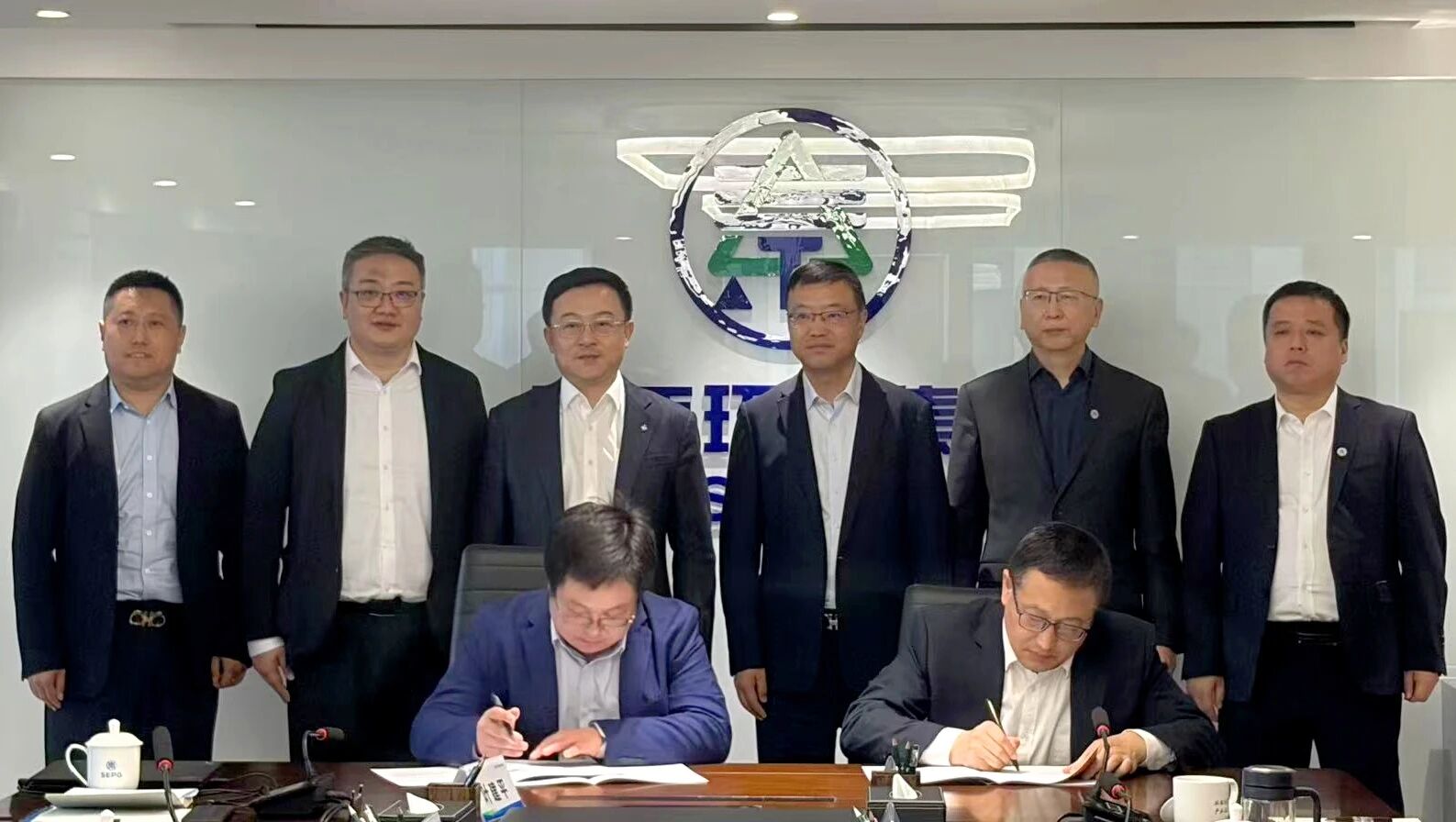 亚星yaxin集团与上海电气输配电集团座谈交流 亚星yaxin集团与上海电气输配电集团座谈交流